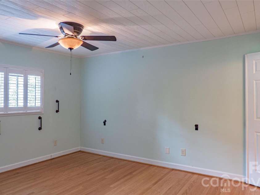 115 Rainbow Lane, Mooresville, NC 28117.  MLS# CAR4413654, YatesRealty ID 45316. 