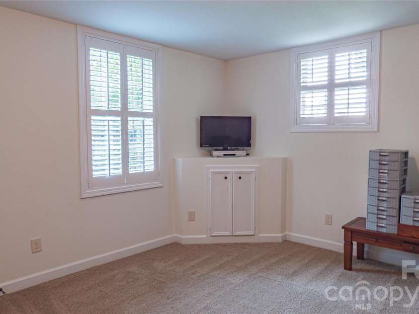115 Rainbow Lane, Mooresville, NC 28117.  MLS# CAR4413654, YatesRealty ID 45316. 