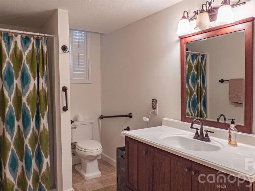 115 Rainbow Lane, Mooresville, NC 28117.  MLS# CAR4413654, YatesRealty ID 45316. 