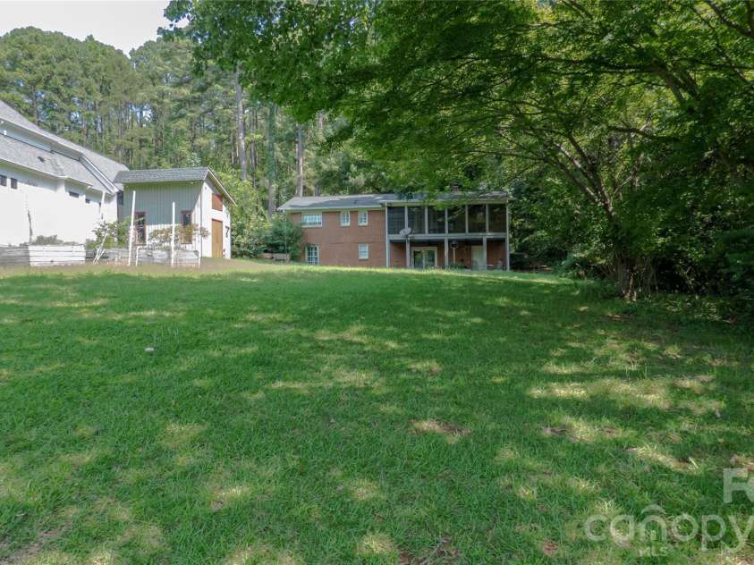 115 Rainbow Lane, Mooresville, NC 28117.  MLS# CAR4413654, YatesRealty ID 45316. 