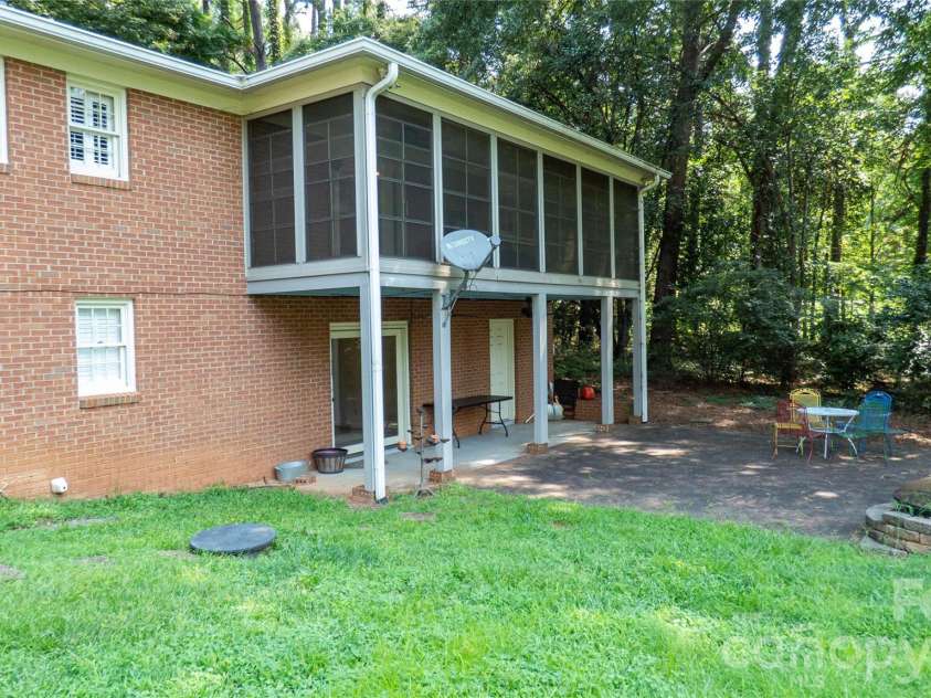 115 Rainbow Lane, Mooresville, NC 28117.  MLS# CAR4413654, YatesRealty ID 45316. 