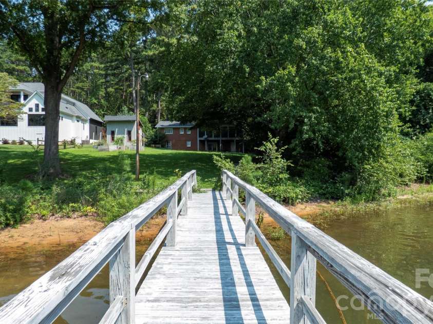 115 Rainbow Lane, Mooresville, NC 28117.  MLS# CAR4413654, YatesRealty ID 45316. Property's Private Dock
