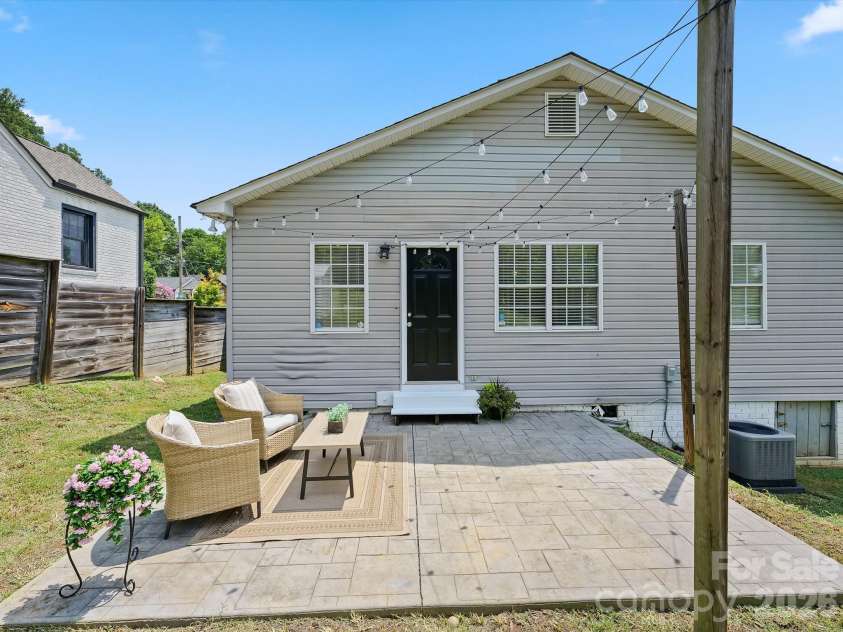 1521 Sumter Avenue, Charlotte, NC 28208.  MLS# CAR4409474, YatesRealty ID 45317. Back Patio