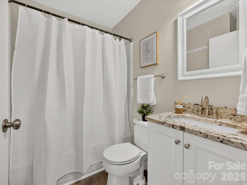 1521 Sumter Avenue, Charlotte, NC 28208.  MLS# CAR4409474, YatesRealty ID 45317. Full Bath