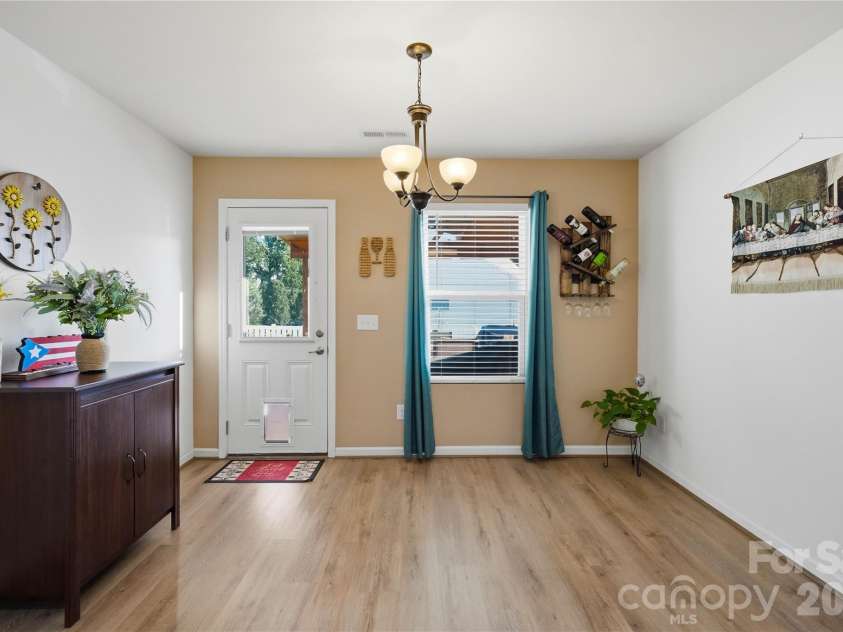 865 Willow Creek Drive, Gastonia, NC 28054.  MLS# CAR4415950, YatesRealty ID 45318. 