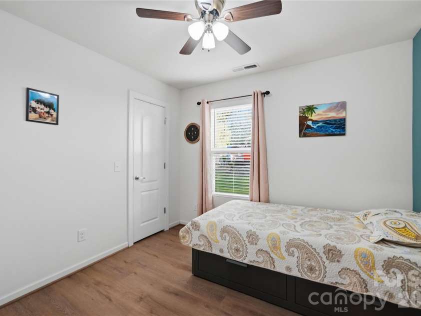 865 Willow Creek Drive, Gastonia, NC 28054.  MLS# CAR4415950, YatesRealty ID 45318. 