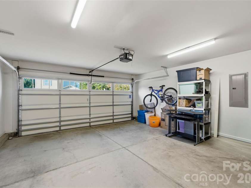 865 Willow Creek Drive, Gastonia, NC 28054.  MLS# CAR4415950, YatesRealty ID 45318. 