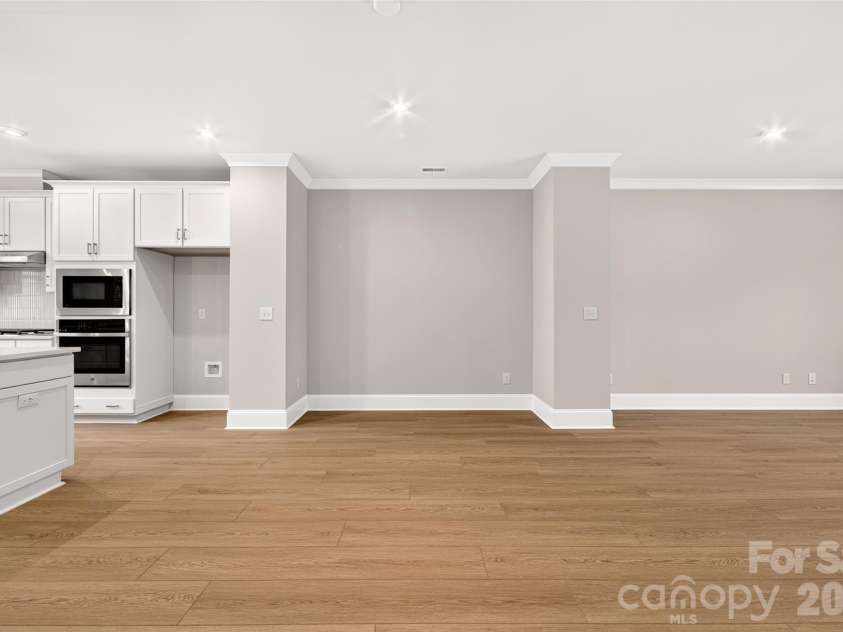 6008 Yellow Buckeye Drive, Charlotte, NC 28277.  MLS# CAR4396142, YatesRealty ID 45319. Dining space