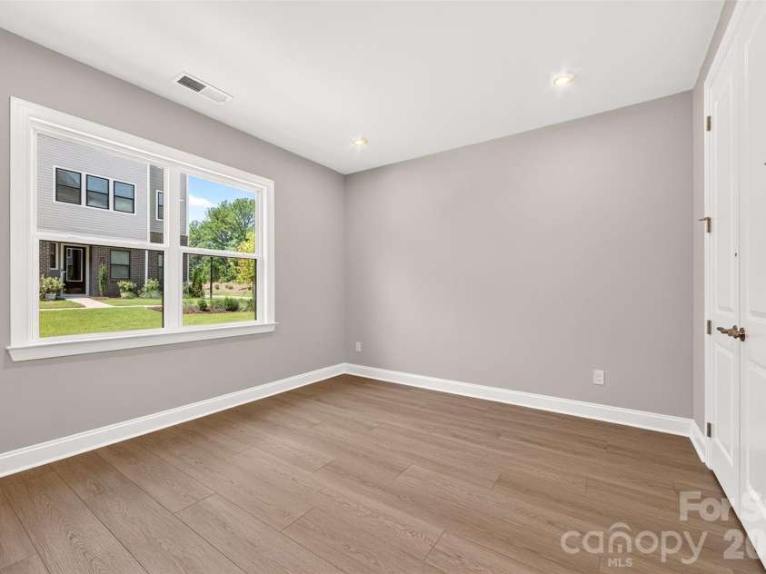 6008 Yellow Buckeye Drive, Charlotte, NC 28277.  MLS# CAR4396142, YatesRealty ID 45319. First floor bedroom