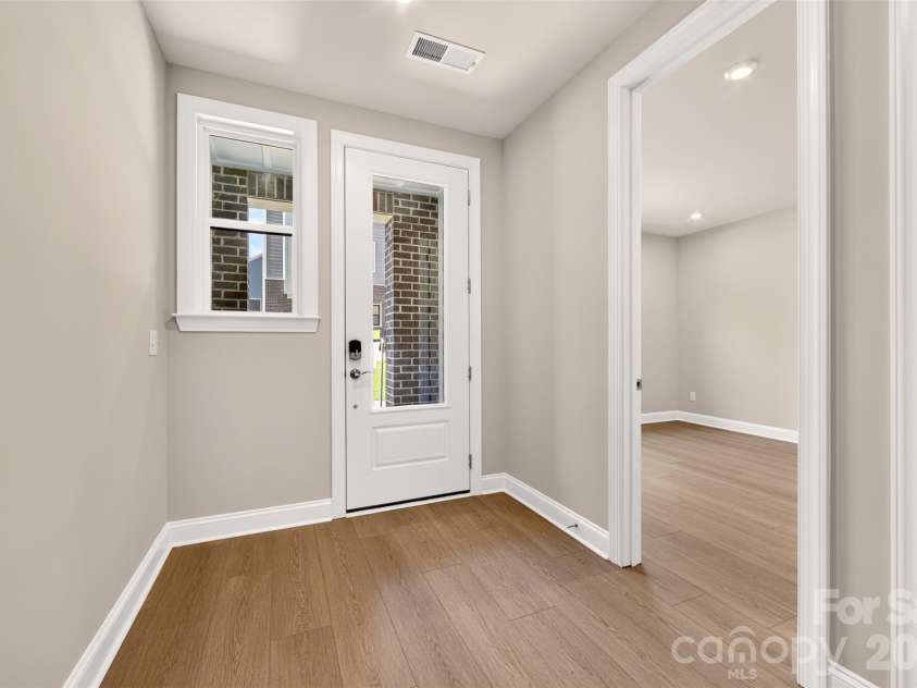 6008 Yellow Buckeye Drive, Charlotte, NC 28277.  MLS# CAR4396142, YatesRealty ID 45319. Foyer