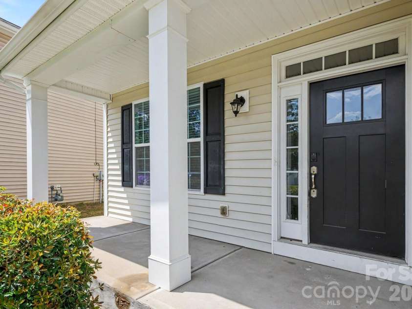 2318 Sonoma Valley Drive, Charlotte, NC 28214.  MLS# CAR4411062, YatesRealty ID 45320. 