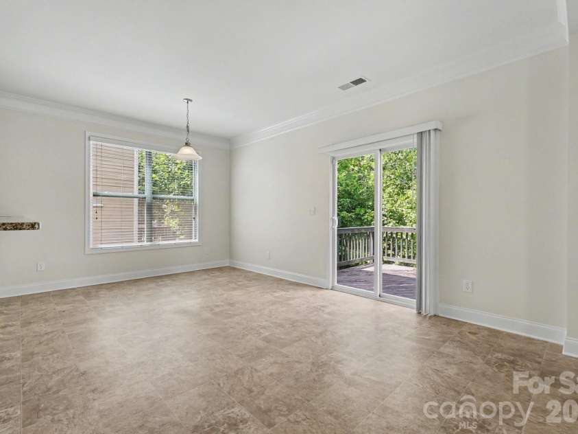 2318 Sonoma Valley Drive, Charlotte, NC 28214.  MLS# CAR4411062, YatesRealty ID 45320. 