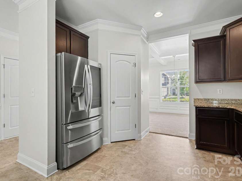 2318 Sonoma Valley Drive, Charlotte, NC 28214.  MLS# CAR4411062, YatesRealty ID 45320. 