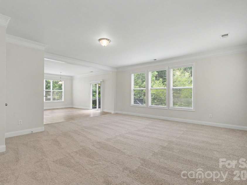 2318 Sonoma Valley Drive, Charlotte, NC 28214.  MLS# CAR4411062, YatesRealty ID 45320. 