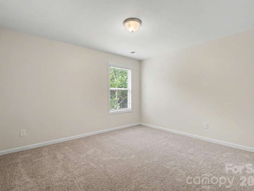 2318 Sonoma Valley Drive, Charlotte, NC 28214.  MLS# CAR4411062, YatesRealty ID 45320. 
