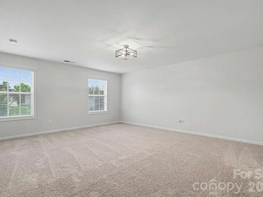 2318 Sonoma Valley Drive, Charlotte, NC 28214.  MLS# CAR4411062, YatesRealty ID 45320. 