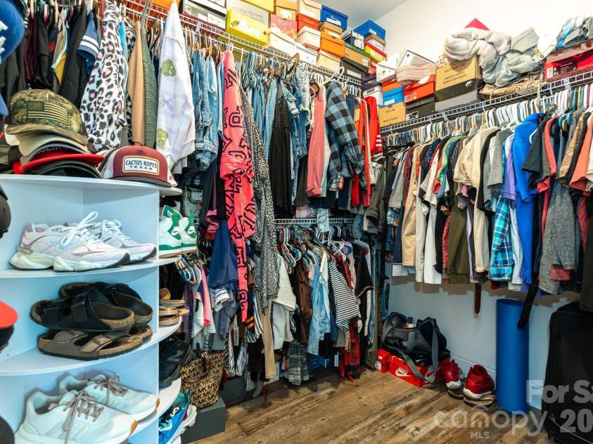 1205 Palestine Road, Linden, NC 28356.  MLS# CAR4416218, YatesRealty ID 45321. Primary Walk in Closet
