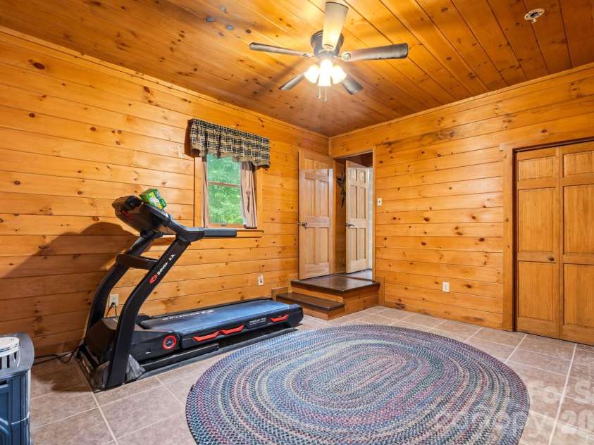 7803 Nc 183 None, Newland, NC 28657.  MLS# CAR4415408, YatesRealty ID 45322. Basement Room