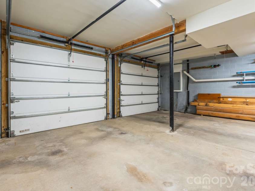 7803 Nc 183 None, Newland, NC 28657.  MLS# CAR4415408, YatesRealty ID 45322. Garage