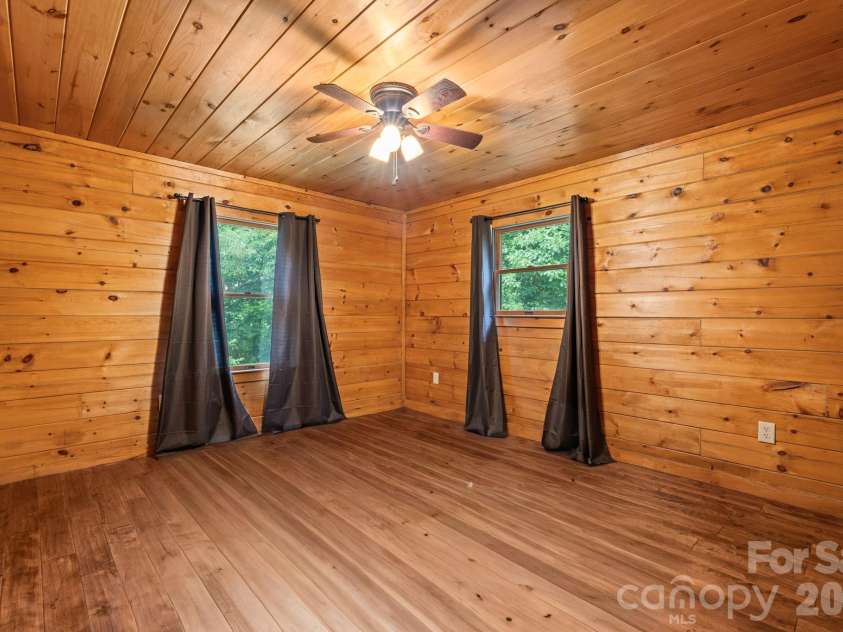 7803 Nc 183 None, Newland, NC 28657.  MLS# CAR4415408, YatesRealty ID 45322. Guest Bedroom