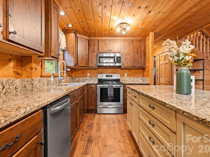 7803 Nc 183 None, Newland, NC 28657.  MLS# CAR4415408, YatesRealty ID 45322. Kitchen 3