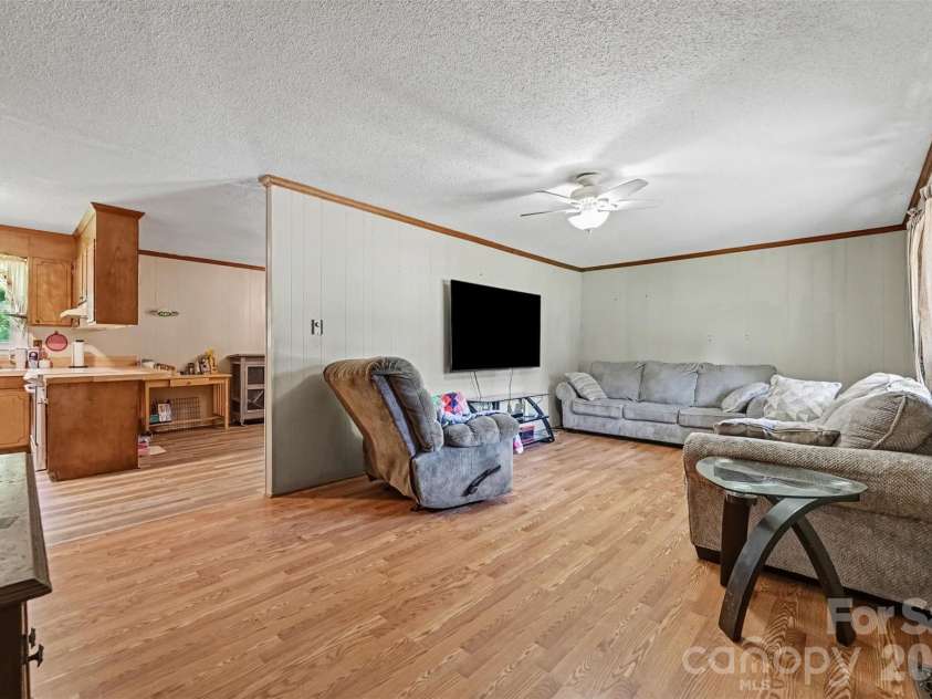 808 Chestnut Street, Stanley, NC 28164.  MLS# CAR4414388, YatesRealty ID 45323. 