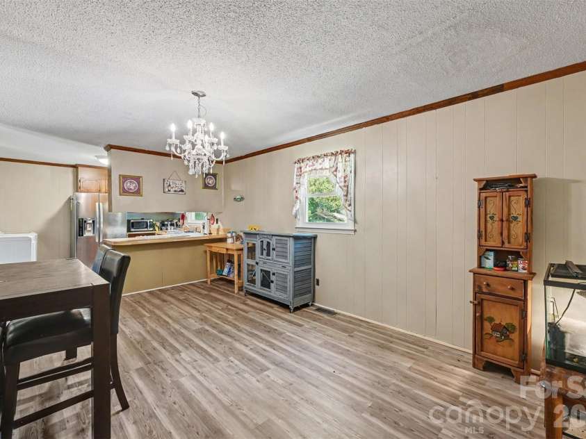 808 Chestnut Street, Stanley, NC 28164.  MLS# CAR4414388, YatesRealty ID 45323. 