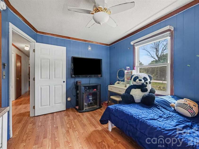 808 Chestnut Street, Stanley, NC 28164.  MLS# CAR4414388, YatesRealty ID 45323. 