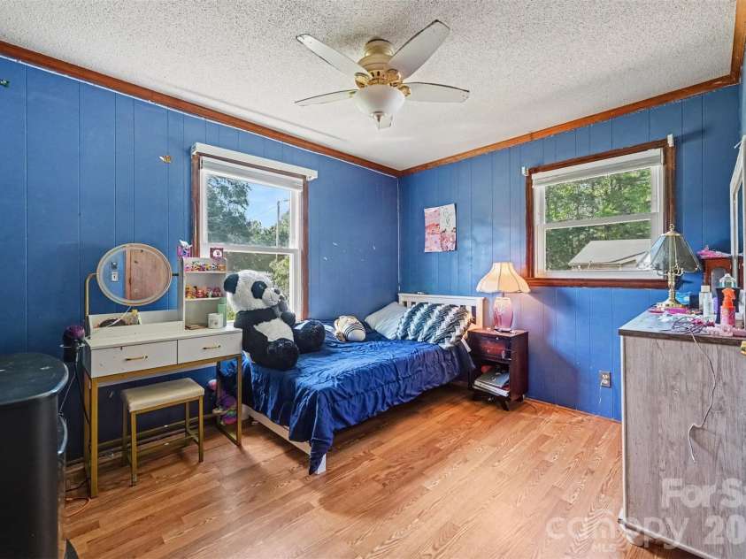 808 Chestnut Street, Stanley, NC 28164.  MLS# CAR4414388, YatesRealty ID 45323. 