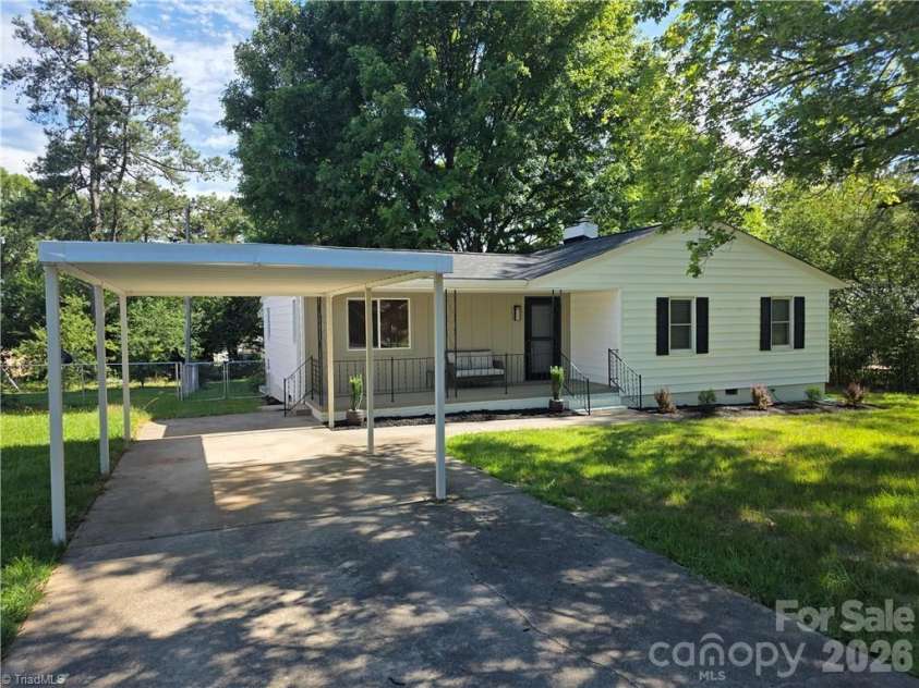 323 Western Boulevard, Lexington, NC 27295.  MLS# CAR4409782, YatesRealty ID 45324. 