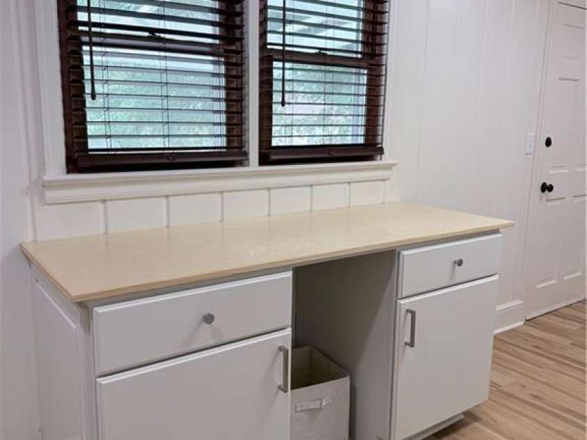 323 Western Boulevard, Lexington, NC 27295.  MLS# CAR4431750, YatesRealty ID 45324. 
