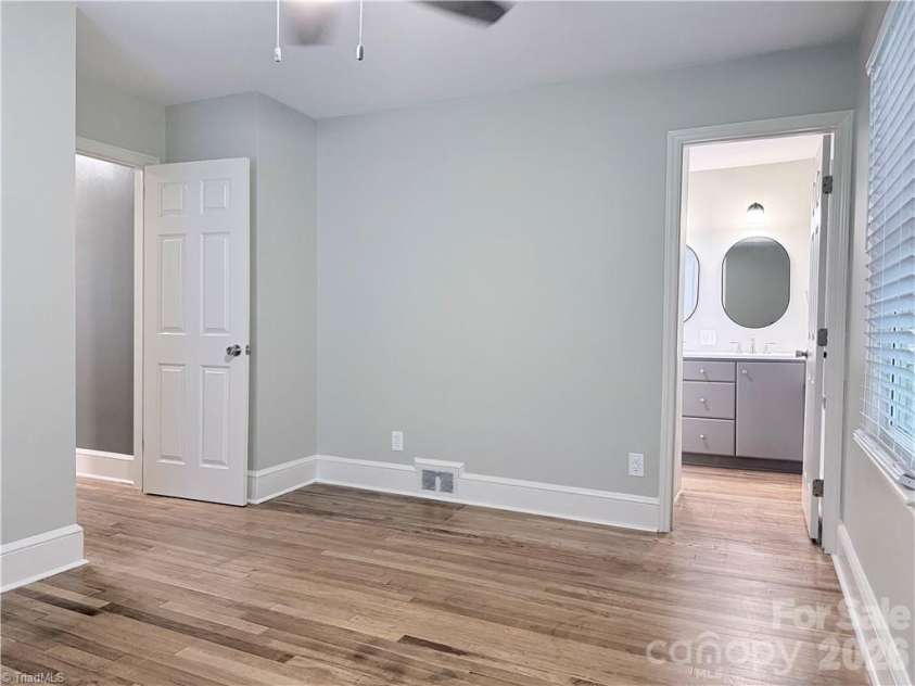 323 Western Boulevard, Lexington, NC 27295.  MLS# CAR4431750, YatesRealty ID 45324. 