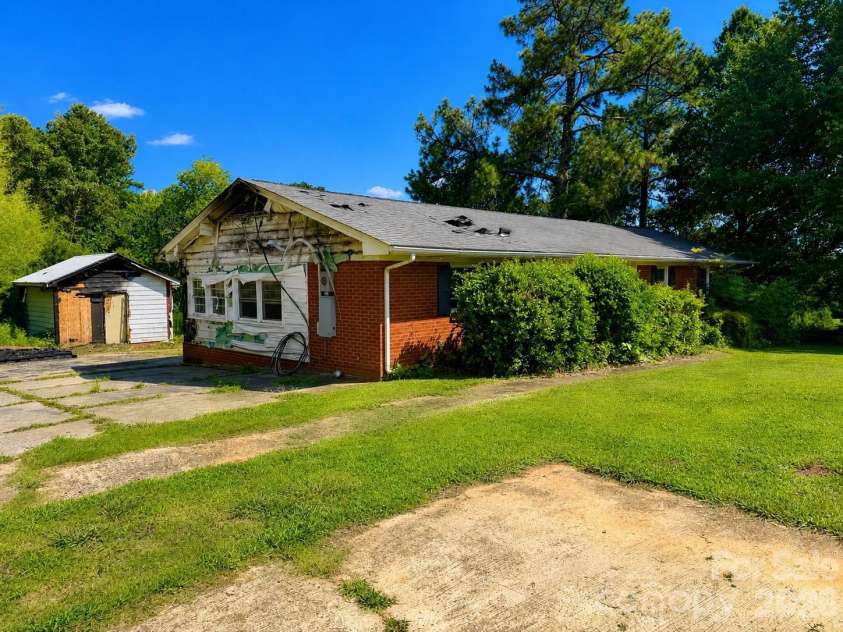 10500 Blair Road, Mint Hill, NC 28227.  MLS# CAR4415315, YatesRealty ID 45327. 