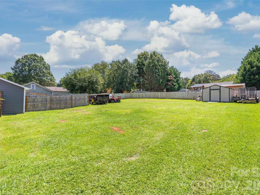 2241 Indian Cross Trail, Matthews, NC 28104.  MLS# CAR4413908, YatesRealty ID 45328. 