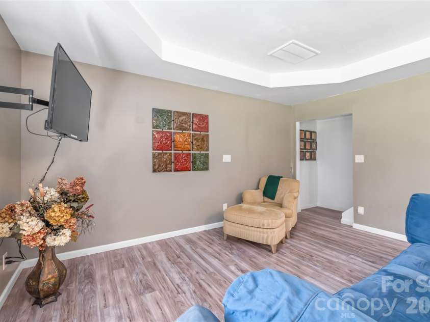 2241 Indian Cross Trail, Matthews, NC 28104.  MLS# CAR4413908, YatesRealty ID 45328. 