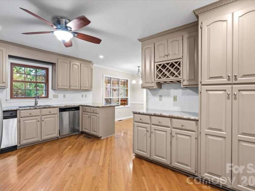 1061 Fairway Drive, Kannapolis, NC 28081.  MLS# CAR4319984, YatesRealty ID 4533. Kitchen