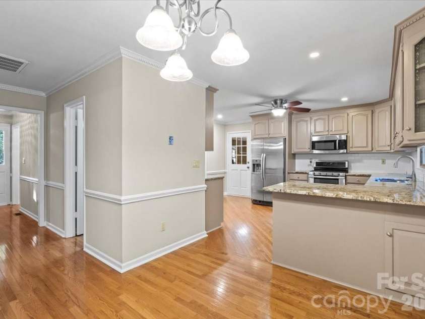 1061 Fairway Drive, Kannapolis, NC 28081.  MLS# CAR4319984, YatesRealty ID 4533. Kitchen