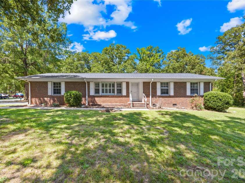 1012 Forest Drive, Marshville, NC 28103.  MLS# CAR4412442, YatesRealty ID 45330. 