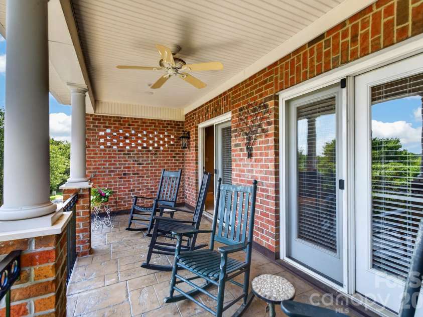 998 Blakeley Walk, Rock Hill, SC 29732.  MLS# CAR4410209, YatesRealty ID 45331. 2nd Floor Balcony