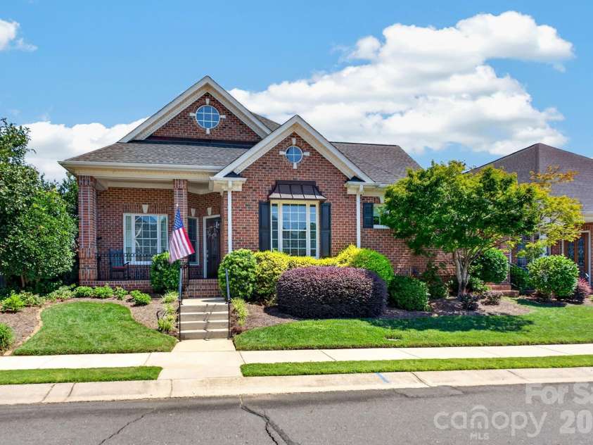 998 Blakeley Walk, Rock Hill, SC 29732.  MLS# CAR4410209, YatesRealty ID 45331. 