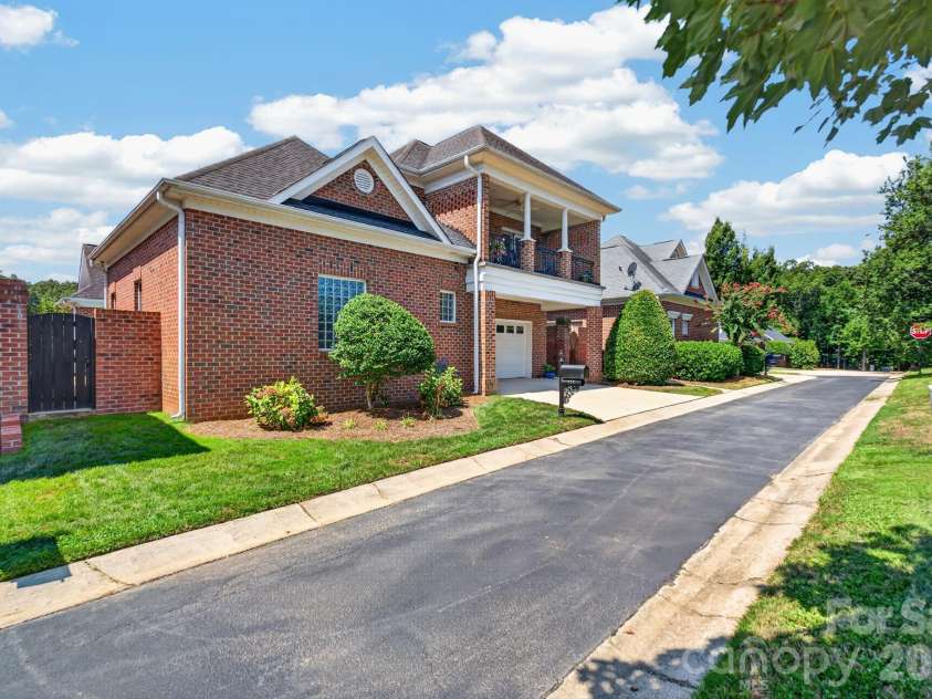 998 Blakeley Walk, Rock Hill, SC 29732.  MLS# CAR4410209, YatesRealty ID 45331. 