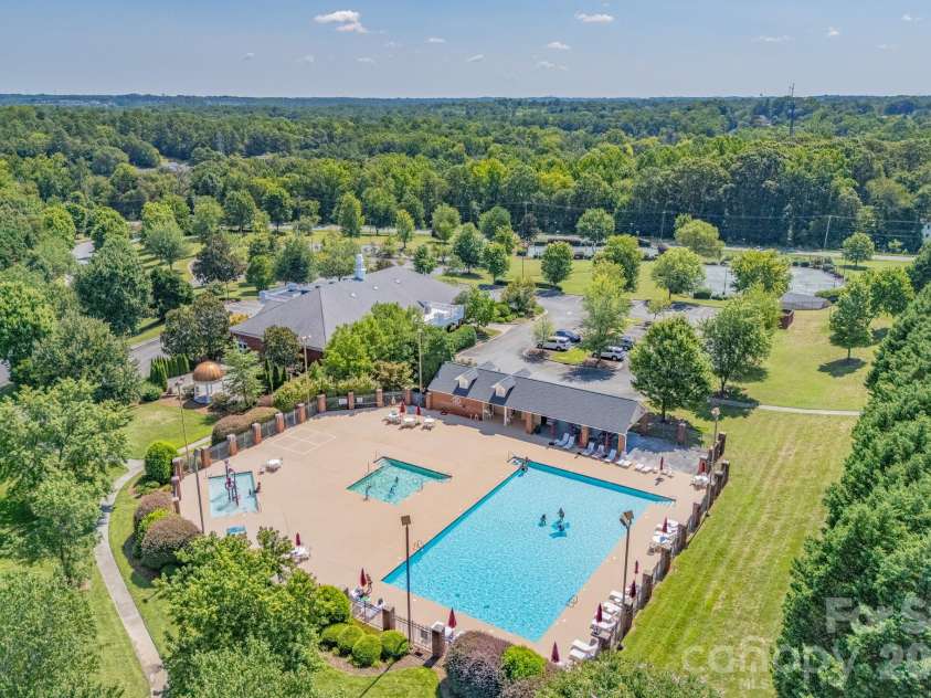 998 Blakeley Walk, Rock Hill, SC 29732.  MLS# CAR4410209, YatesRealty ID 45331. 