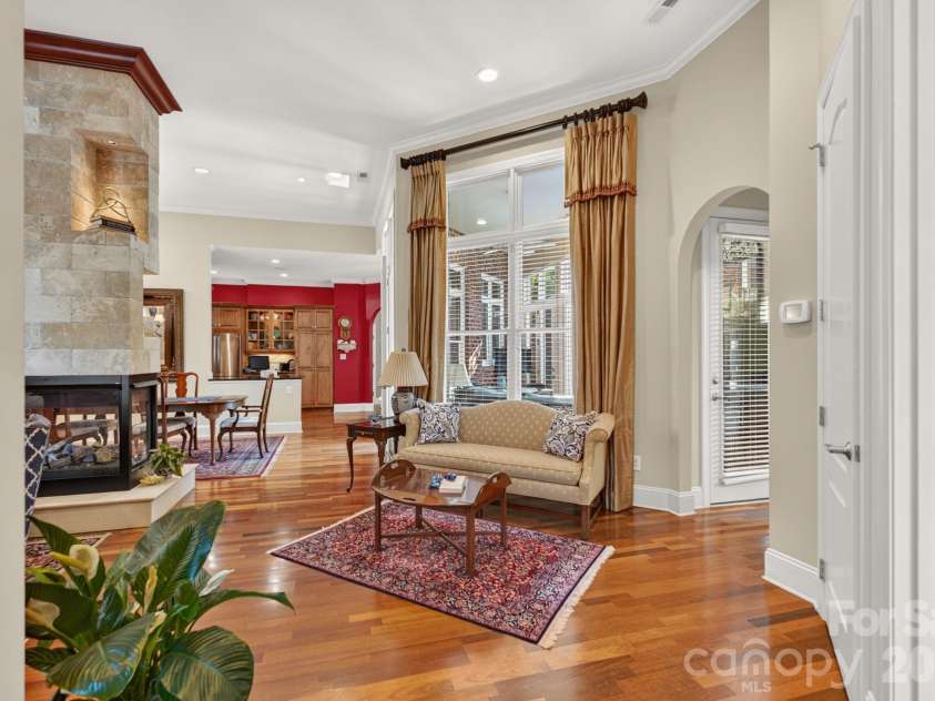 998 Blakeley Walk, Rock Hill, SC 29732.  MLS# CAR4410209, YatesRealty ID 45331. Entrance Foyer