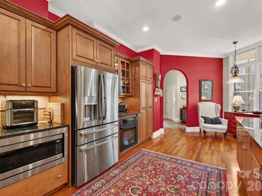 998 Blakeley Walk, Rock Hill, SC 29732.  MLS# CAR4410209, YatesRealty ID 45331. Kitchen