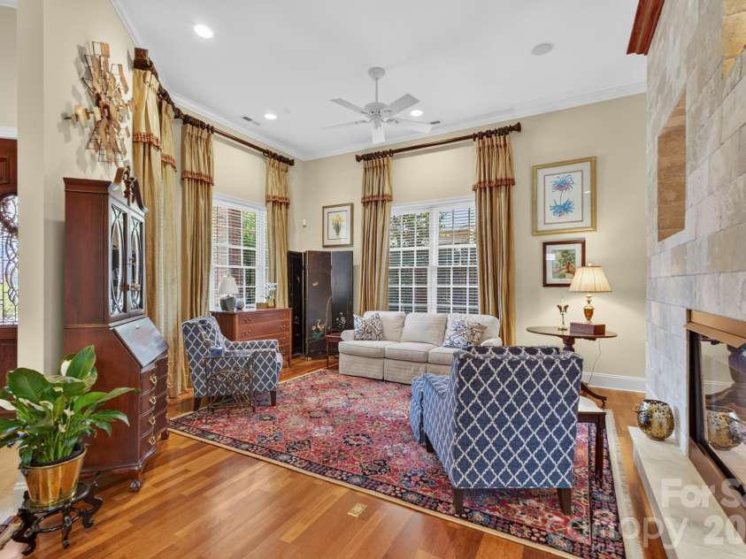 998 Blakeley Walk, Rock Hill, SC 29732.  MLS# CAR4410209, YatesRealty ID 45331. Living Room