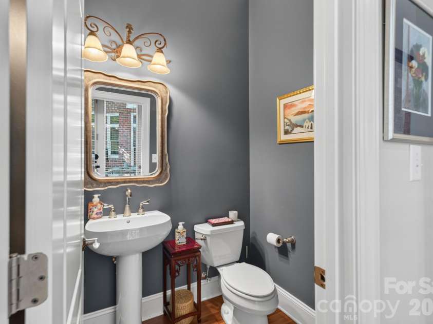 998 Blakeley Walk, Rock Hill, SC 29732.  MLS# CAR4410209, YatesRealty ID 45331. Powder Room