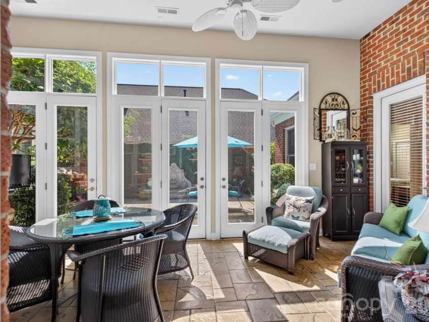 998 Blakeley Walk, Rock Hill, SC 29732.  MLS# CAR4410209, YatesRealty ID 45331. Sunroom