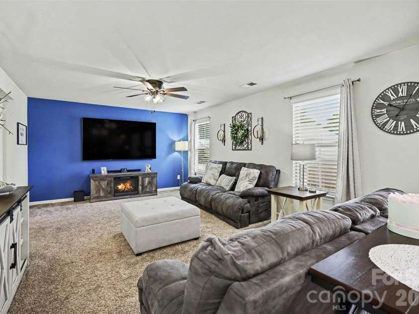 3696 English Garden Drive, Gastonia, NC 28056.  MLS# CAR4415816, YatesRealty ID 45332. 