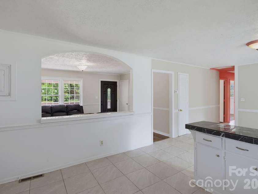 149 Dobbins Street, Wallace, NC 28466.  MLS# CAR4394453, YatesRealty ID 45333. 
