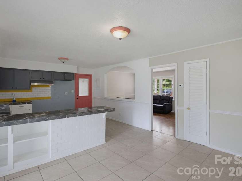 149 Dobbins Street, Wallace, NC 28466.  MLS# CAR4394453, YatesRealty ID 45333. 